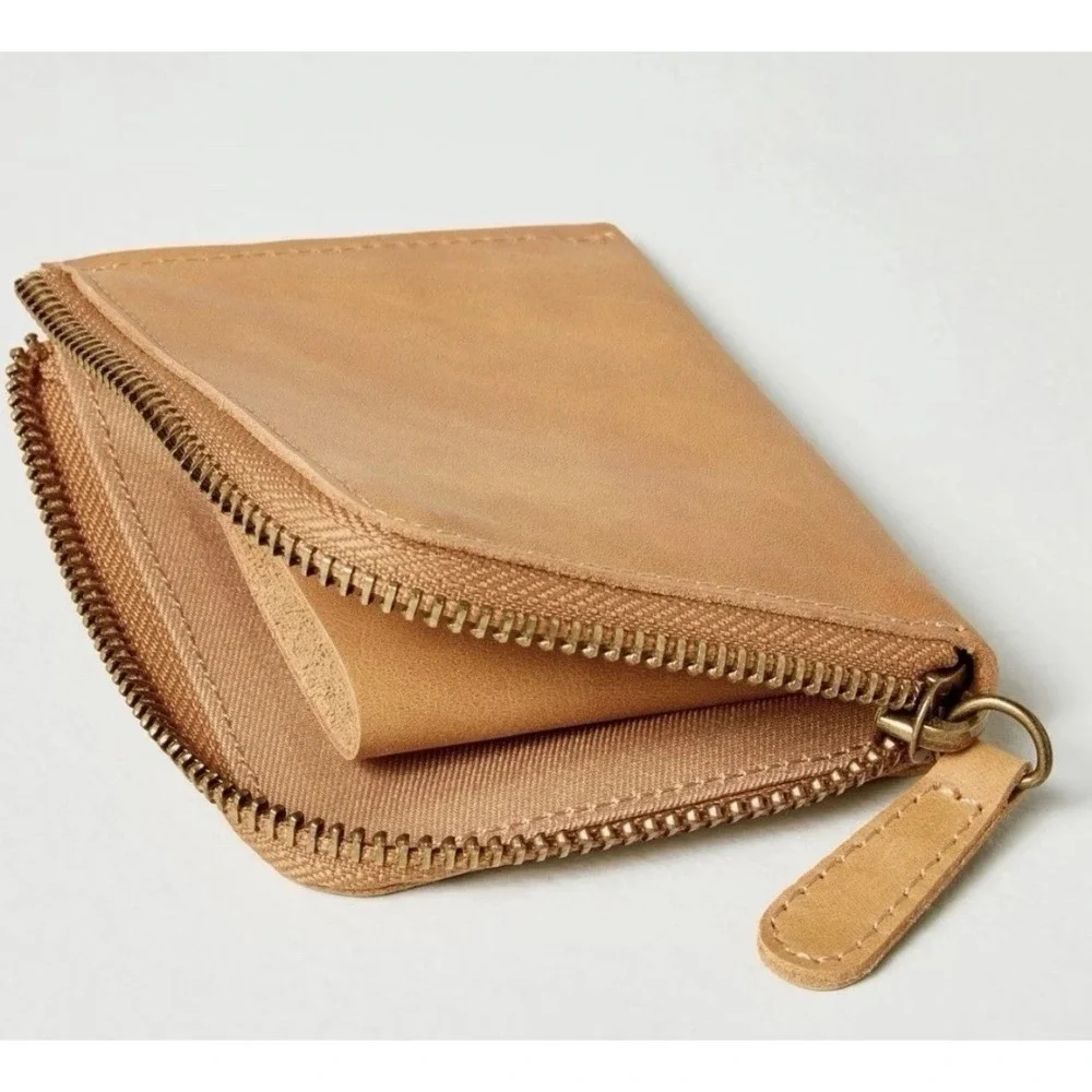 Hearth & Hand with Magnolia Coin Wallet & Keychain - Tan Leather - NEW
